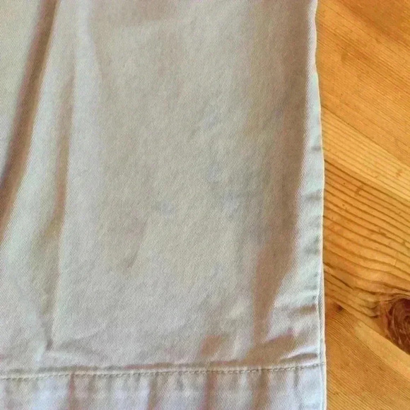 Vineyard Vines Shorts - Picture 5 of 6